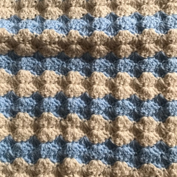 Handmade Crotchet Baby Blanket - Picture 4 of 4